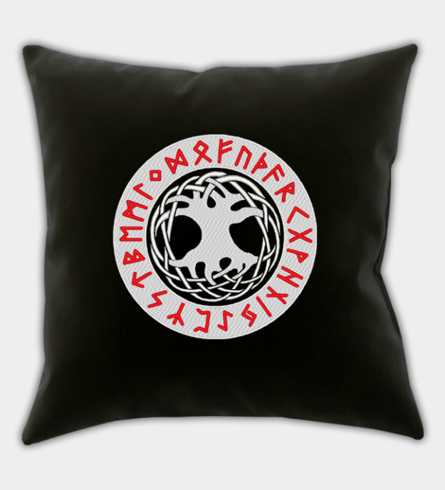 Yggdrasil brodeerattu tyynynpäällinen